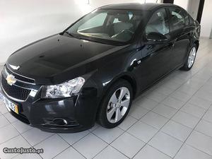 Chevrolet Cruze 1.6LS Dezembro/09 - à venda - Ligeiros