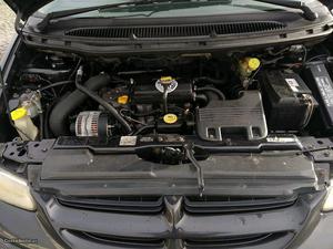 Chrysler Voyager de 7 lugares 2.5 turbo diesel Outubro/99 -