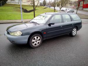 Ford Mondeo 1.8 td Junho/97 - à venda - Ligeiros