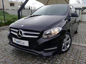 Mercedes-Benz B 180 Urban Automático Novembro/15 - à venda