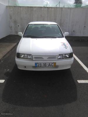 Nissan Primera Troca-se Março/92 - à venda - Ligeiros