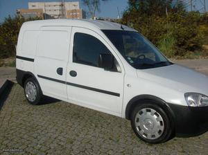 Opel Combo 1.7 CDTI com A/C Fevereiro/11 - à venda -