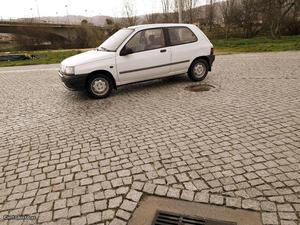 Renault Clio 1.1 Maio/92 - à venda - Ligeiros Passageiros,