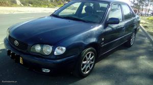 Toyota Corolla 1.4 vvti sedan luna Fevereiro/00 - à venda -