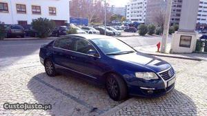 VW Passat Confort Julho/05 - à venda - Ligeiros