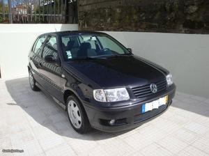 VW Polo 1.0 A/C - km Junho/01 - à venda - Ligeiros