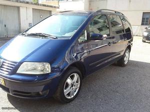 VW Sharan 1.9 TDI 6-velocida Julho/01 - à venda -