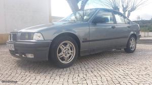 BMW 316 Sedan  Kms Outubro/94 - à venda - Ligeiros