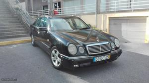 Mercedes-Benz E  CDI avantgarde Julho/98 - à venda -