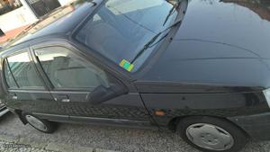 Renault Clio 1.2 RT Março/94 - à venda - Ligeiros