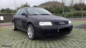 Audi A3 gasolina aceit troca Maio/99 - à venda - Ligeiros