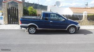 Fiat Strada 1.9 jtd Fevereiro/05 - à venda - Pick-up/