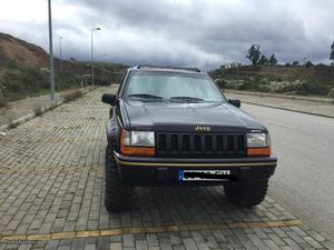 Jeep Grand Cherokee 5.2 V8 Novembro/95 - à venda - Pick-up/