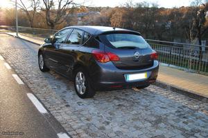 Opel Astra J 1.7 cdti 125cv Março/10 - à venda - Ligeiros