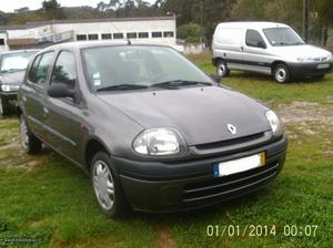 Renault Clio 1.2 i Bom estado Dezembro/00 - à venda -