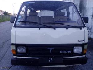 Toyota HiAce 6lug Julho/88 - à venda - Ligeiros