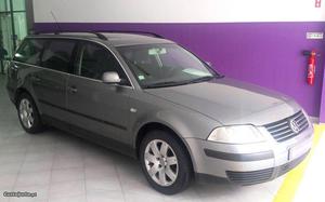 VW Passat 1.9 tdi variant Dezembro/01 - à venda - Ligeiros