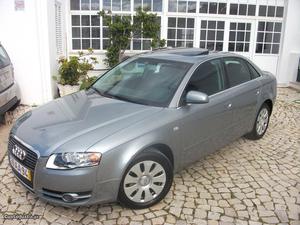 Audi A4 2.0 TDI 140cv Maio/05 - à venda - Ligeiros