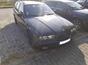 BMW 318 tds touring Abril/96 - à venda - Ligeiros