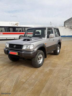 Hyundai Galloper 2.5 TurboIntercoller Setembro/00 - à venda