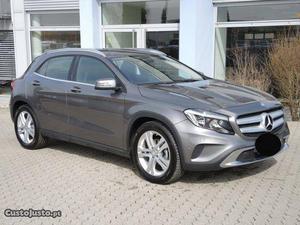 Mercedes-Benz GLA 180 d Urban viat.serv 17 Maio/17 - à