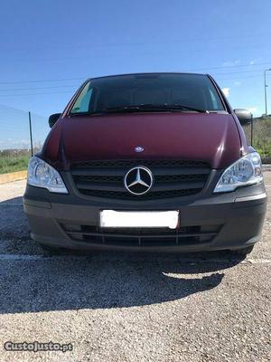 Mercedes-Benz Vito 116d Dezembro/11 - à venda - Comerciais