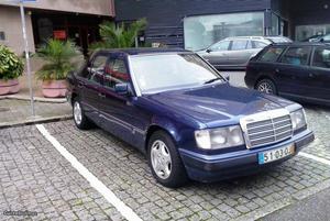 Mercedes-Benz W Outubro/90 - à venda - Ligeiros