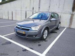 Opel Astra 1.3 CDTi Cosmo Junho/06 - à venda - Ligeiros