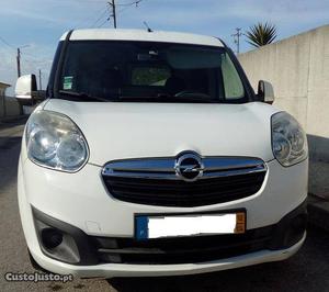 Opel Combo 1.3 cdti Abril/12 - à venda - Comerciais / Van,