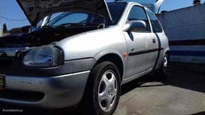 Opel Corsa v sport Agosto/98 - à venda - Ligeiros