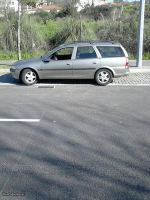 Opel Vectra 1.6 CD Junho/97 - à venda - Ligeiros