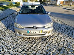 Peugeot 106 Quicksilver Maio/01 - à venda - Ligeiros