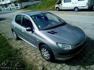 Peugeot  empecavel Dezembro/01 - à venda - Ligeiros