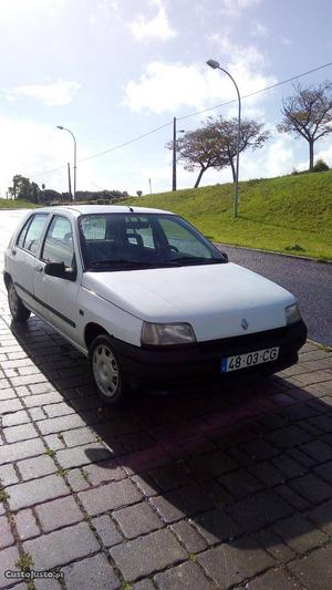 Renault Clio Clio Junho/93 - à venda - Ligeiros