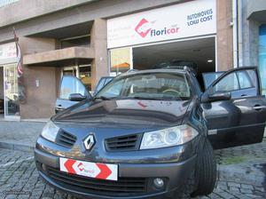 Renault Mégane 1.5dci 105EUR/mes Junho/06 - à venda -