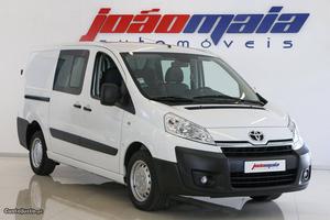 Toyota HiAce Proace 2.0 D-4D Janeiro/14 - à venda -