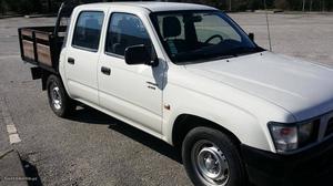 Toyota Hilux (33LNE) 2.4 D Março/99 - à venda - Pick-up/