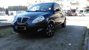 Lancia Ypsilon Ypsilon Abril/04 - à venda - Ligeiros