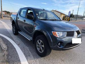 Mitsubishi Pick Up L200 DID 136cv Janeiro/07 - à venda -