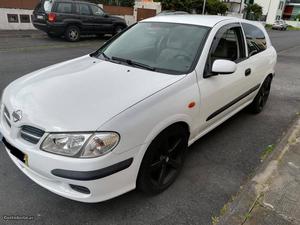 Nissan Almera DDTI Dezembro/01 - à venda - Ligeiros