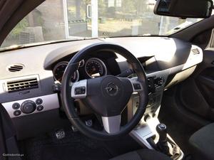 Opel Astra sport 1.3 Julho/06 - à venda - Comerciais / Van,