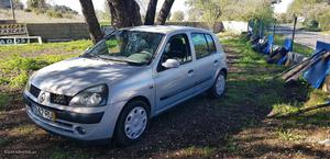 Renault Clio 1.2 Junho/01 - à venda - Ligeiros Passageiros,