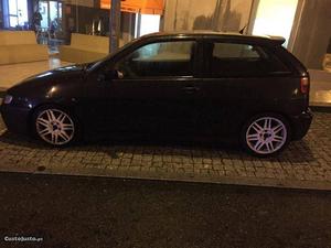 Seat Ibiza Tdi sport Junho/00 - à venda - Ligeiros