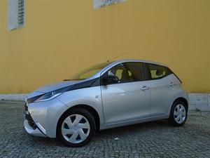  Toyota Aygo X-PLAY +AC (69CV) 5P