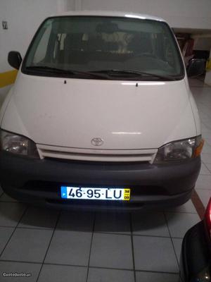 Toyota HiAce 2.4D Setembro/98 - à venda - Comerciais / Van,