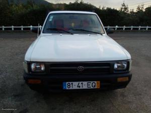 Toyota Hilux 31LN85 Dezembro/94 - à venda - Pick-up/