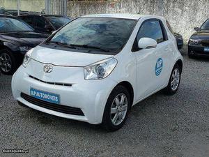 Toyota iQ 1.0 VTT-i AC Novembro/09 - à venda - Ligeiros