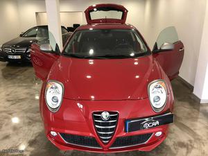 Alfa Romeo Mito 1.3 Multijet Distinctive Maio/11 - à venda