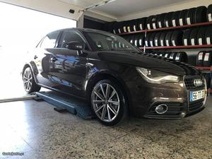 Audi A1 sportback Agosto/13 - à venda - Ligeiros