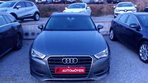 Audi A3 5 portas 5 lugares Maio/13 - à venda - Ligeiros